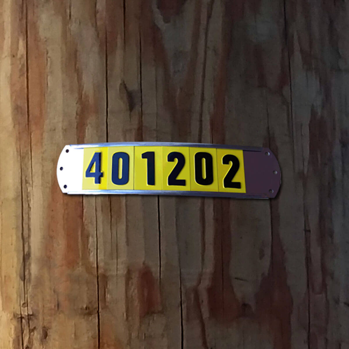 Utility Pole_Tag_Holder_In The Field_Aluminum 6 Diget