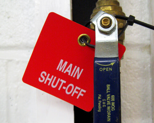Valve tag marking a main shut-off valve